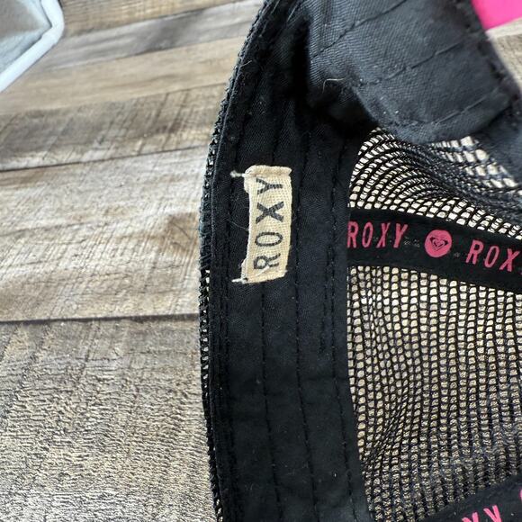 Roxy Hat Womens Black Pink Snapback Trucker Cap Pink Foam Small Adjustable - Picture 3 of 14